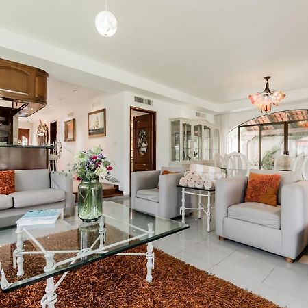Elegant Lagoon Front Villa By Casa Paraiso Cancún Eksteriør bilde