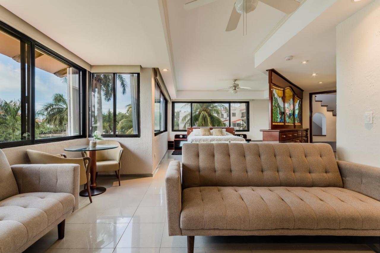 Elegant Lagoon Front Villa By Casa Paraiso Cancún Eksteriør bilde