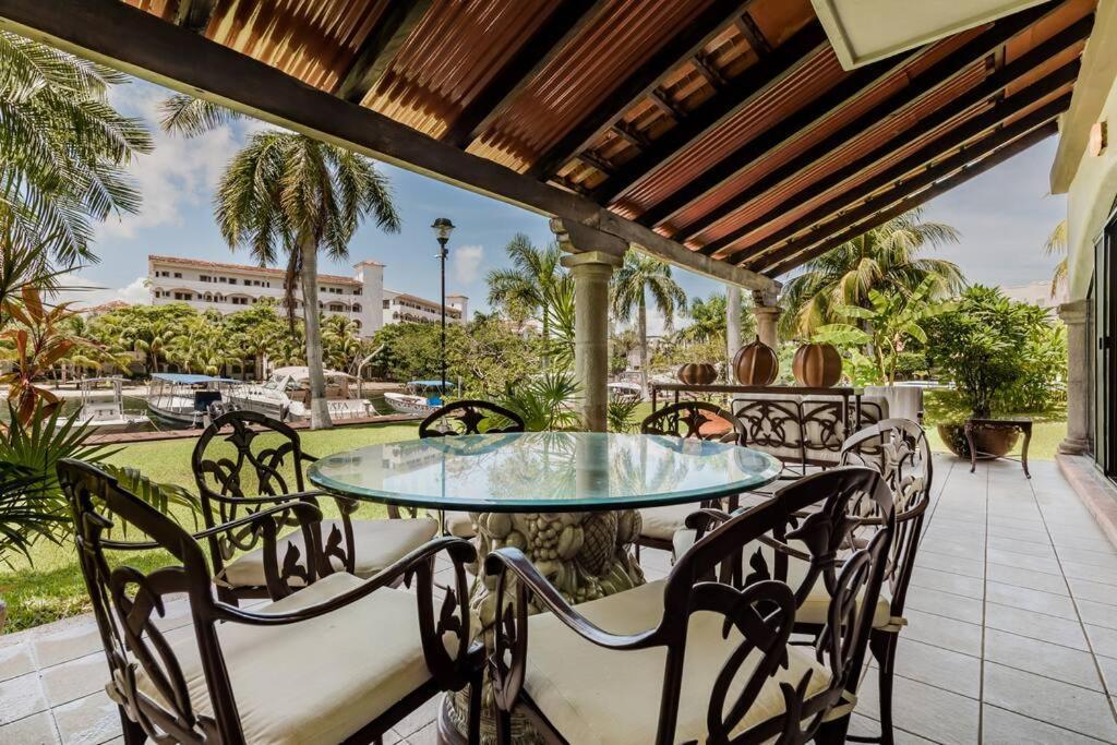 Elegant Lagoon Front Villa By Casa Paraiso Cancún Eksteriør bilde