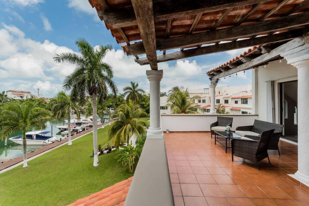 Elegant Lagoon Front Villa By Casa Paraiso Cancún Eksteriør bilde